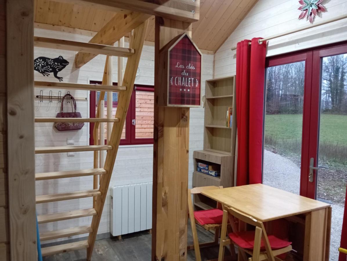 La P'Tite Maison Bois Du Herisson Menetrux-en-Joux Extérieur photo